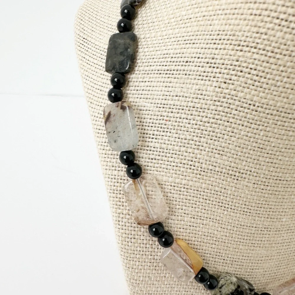 NWT Genuine Agate & Black Onyx Necklace Beaded Black Brown Gray